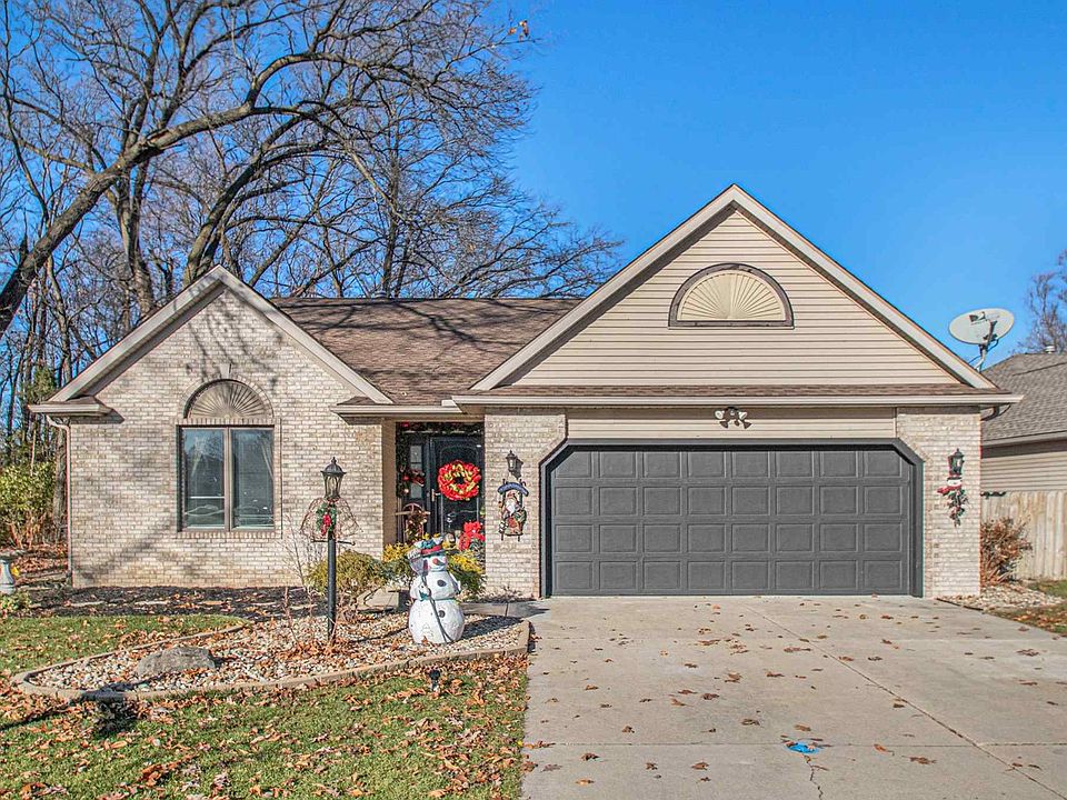 1st image of 1739 Woodland Dr