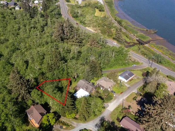 2103 Dubois St, Wheeler, OR 97147