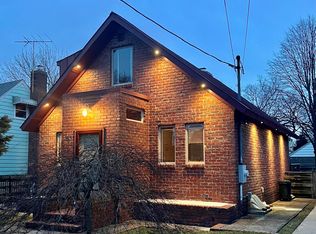 53 Webster St, Floral Park, NY 11001
