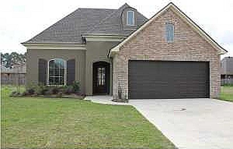 1st image of 106 Camberly Cir