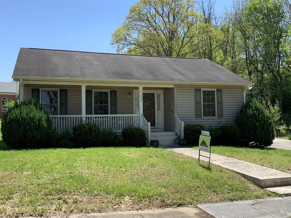 122 Church St, Vinton, VA 24179