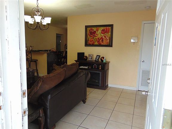 2nd image of 7814 N Boulevard St