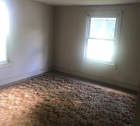 3rd image of 100 E Pine St