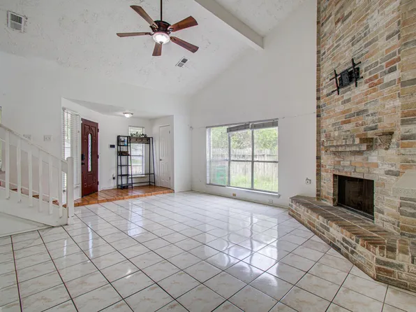 9610 Blackamore Cir, Houston, TX 77065