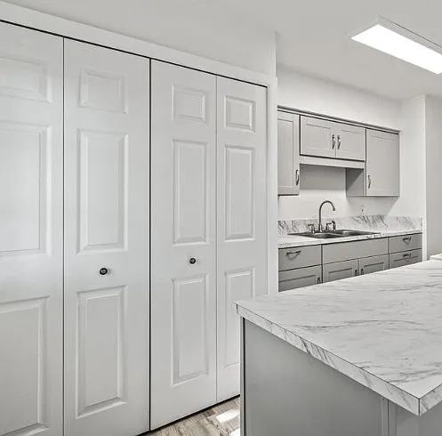 3 bed, 1200 sqft, $2,200 — Photo 3