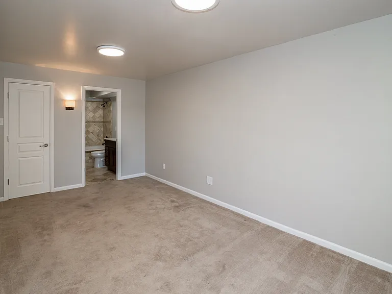 Garfield Park Apartments — Photo 75