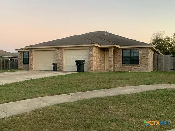 2nd image of 206 Castellon Ct #B