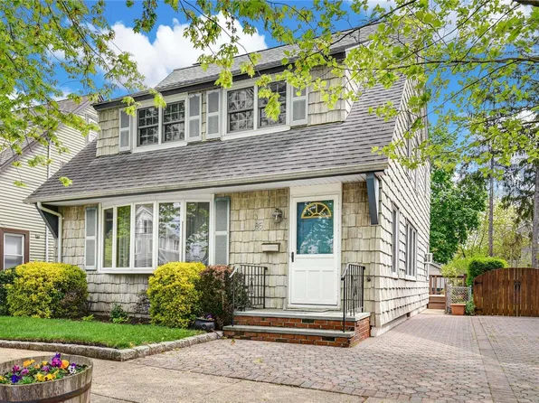 85 Park Avenue, Williston Park, NY 11596