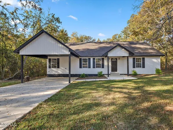 393 Lake Dockery Dr, Byram, MS 39272