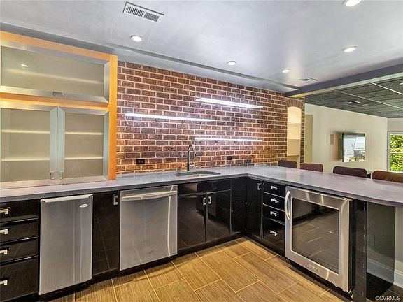 2nd image of 2048 Valley Springs Ct