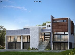 910 Lugo Ave, Coral Gables, FL 33156