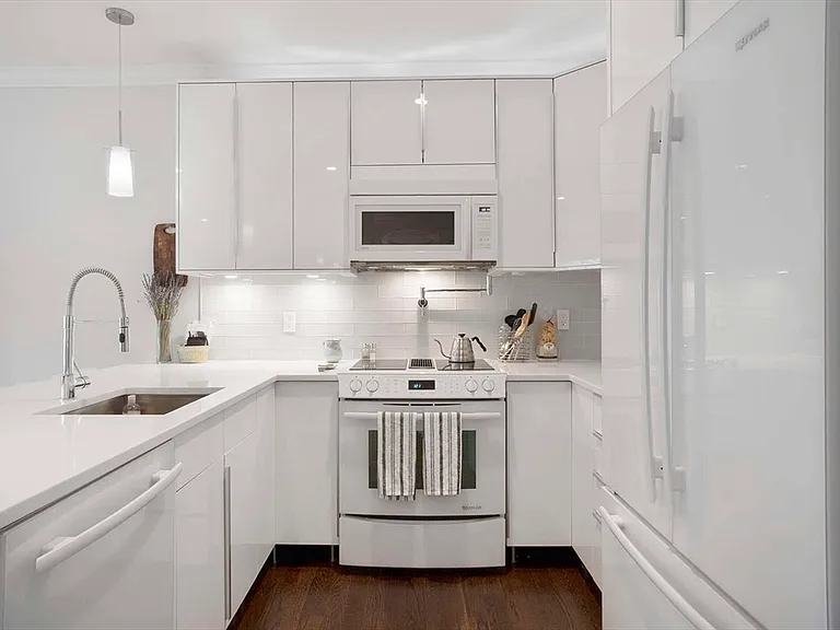 158 W Newton St #2 — Photo 8