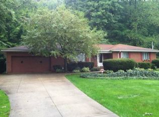 2570 Royalwood Rd, Barberton, OH 44203