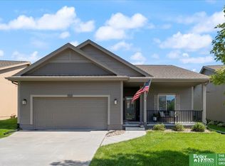 17624 Fowler St, Omaha, NE 68116