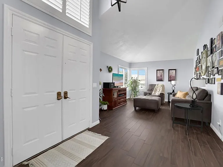 885 Oakland Hills Dr — Photo 6