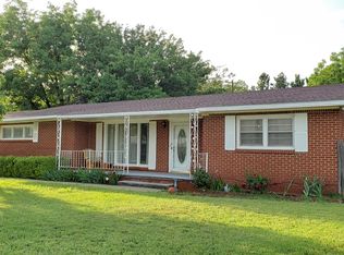 2406 N 2nd St, Tahoka, TX 79373