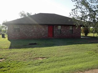 8067 Headquarters Rd, Electra, TX 76360