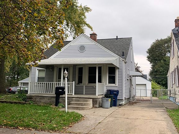 2nd image of 2106 Hanford Ave