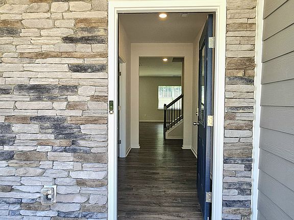 3rd image of 3729 Stanley Creek Dr