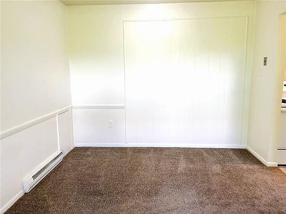 4th image of 401 Colonial Dr APT 43952-7