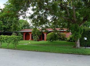 915 W 70th Pl, Hialeah, FL 33014