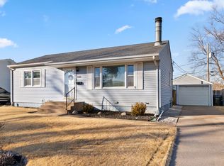 2422 Dugan Ct, Davenport, IA 52804