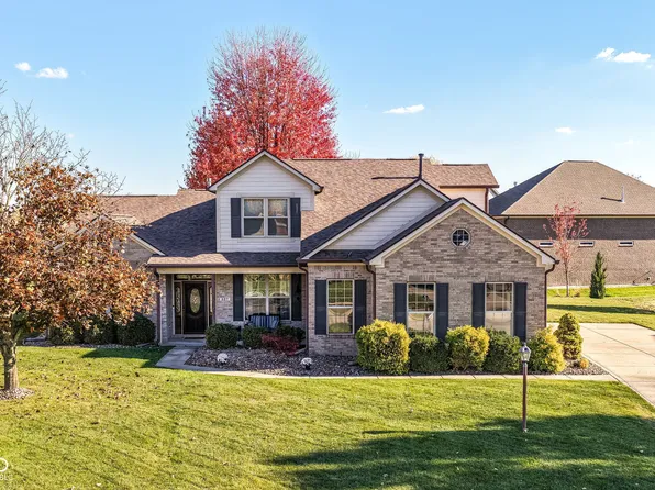 527 Peach Blossom Dr, Fortville, IN 46040