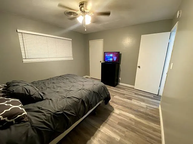 519 E Ridgecrest Blvd — Photo 25