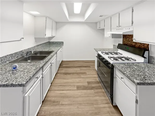 401 N Lamb Blvd APT B, Las Vegas, NV 89110
