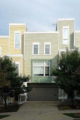 1st image of 1343 W 49th St