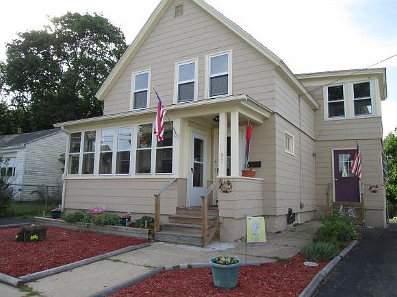1st image of 97 Blossom St