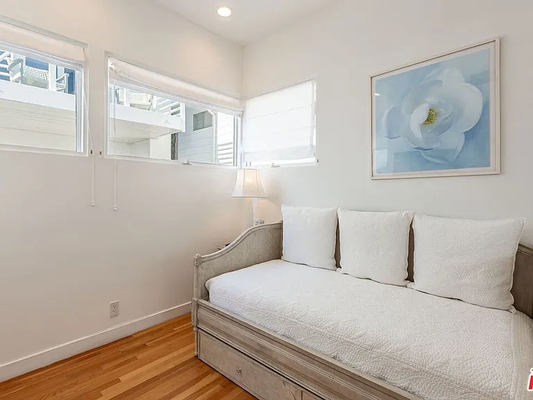 25212 Malibu Rd — Photo 30