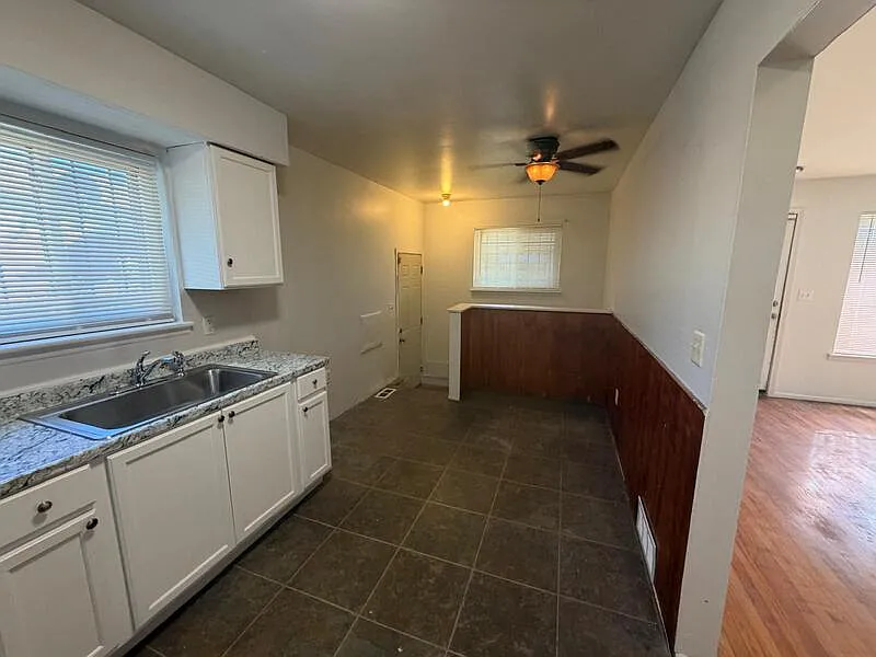 3 bed, 1.0 bath, 936 sqft, $1,400 — Photo 4
