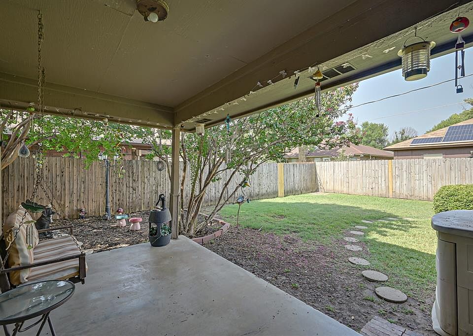 2nd image of 6216 Aires Dr