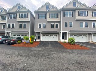 22 Compass Point #22, North Andover, MA 01845
