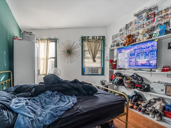 120-03 Rockaway Boulevard image 10 of 20