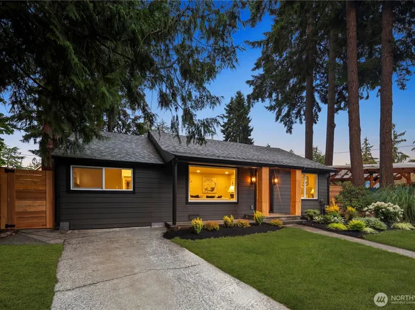 12520 24th Avenue NE, Seattle, WA 98125