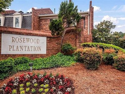 4 King James Pl NE, Atlanta, GA, 30342