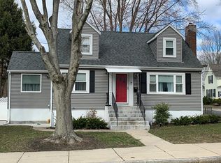 61 Cleveland St, Hyde Park, MA 02136