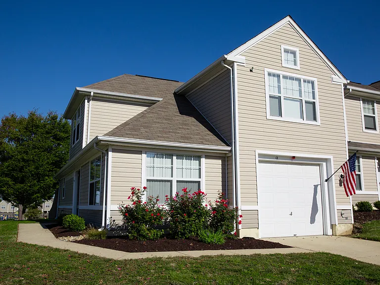 Bellevue - Liberty Military Housing — Photo 31