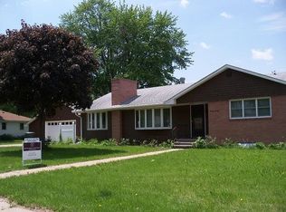 2020 Park Ave, Grand Island, NE 68803
