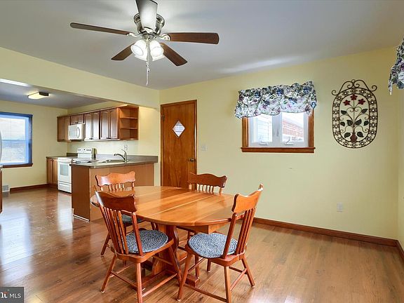 5th image of 678 Littlestown Rd