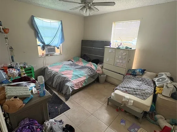 2837 NW 6th Ct, Pompano Beach, FL 33311