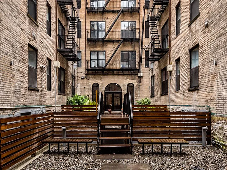 1635 Putnam Ave #2G — Photo 1