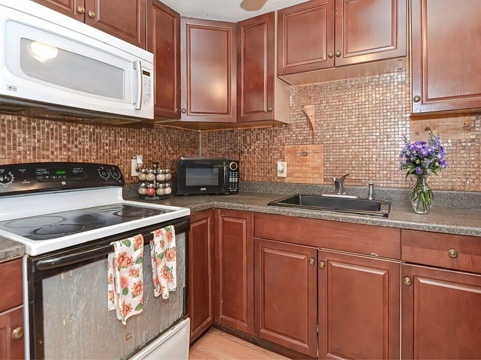 106 Oak St, Norton, MA 02766 Zillow