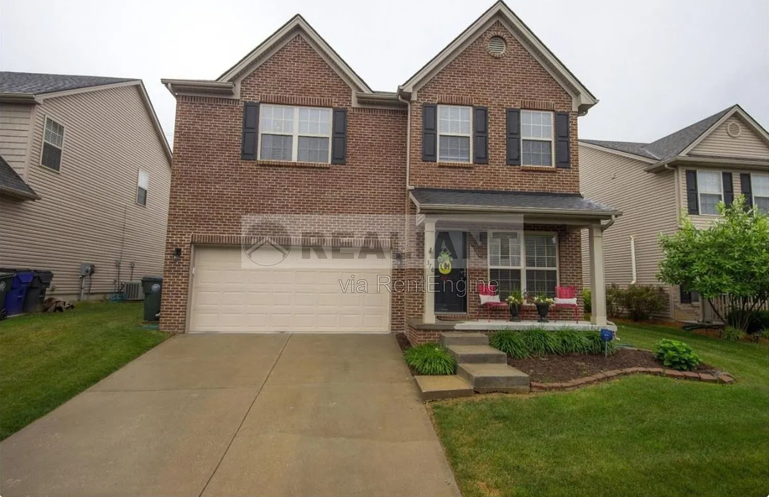 4 bed, 2.5 bath, 2578 sqft, $2,700 — Photo 1