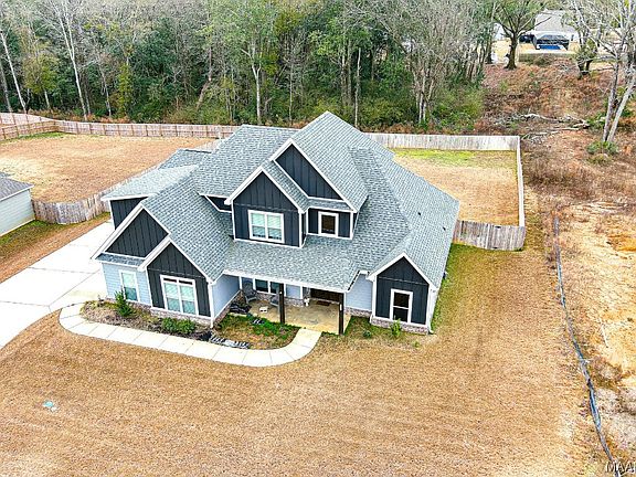 4th image of 104 Hand Ln