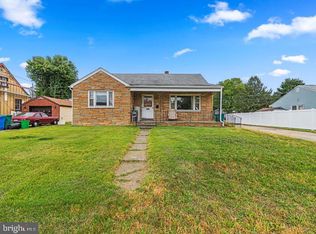 902 Bayard St, Bristol, PA 19007
