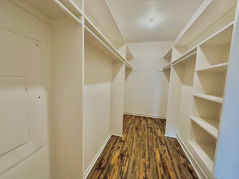 161 Elizabeth St #A — Photo 15