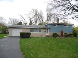 1133 Pfingsten Rd, Glenview, IL 60025